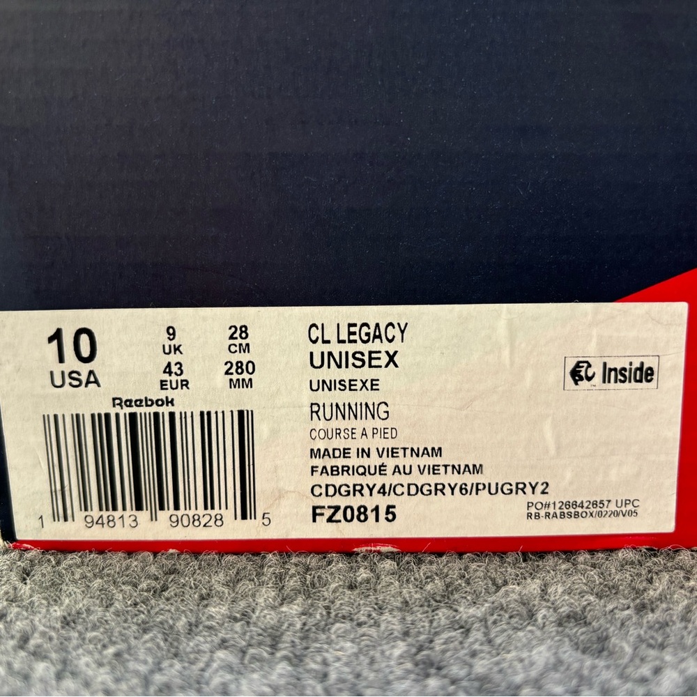 Men’s size 10 Reebok - Picture 6 of 6